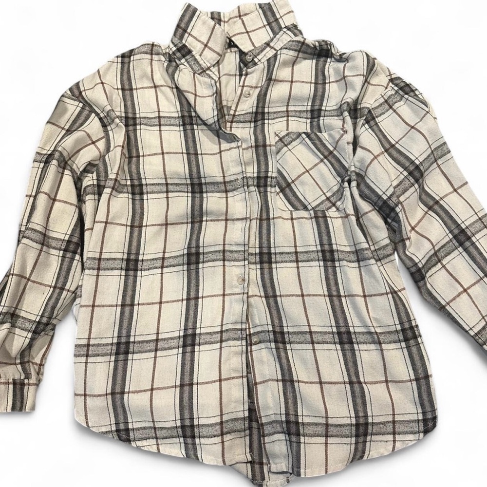 oversized white & black plaid button up flannel